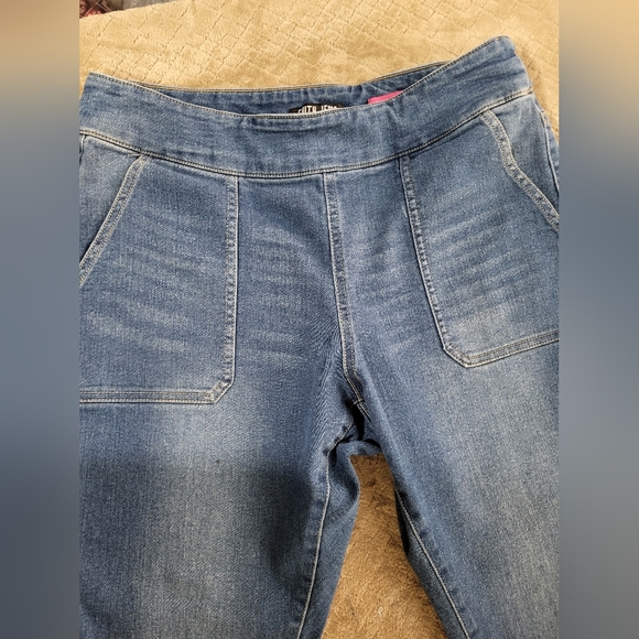 Womens Faith Jeans - Picture 5 of 7